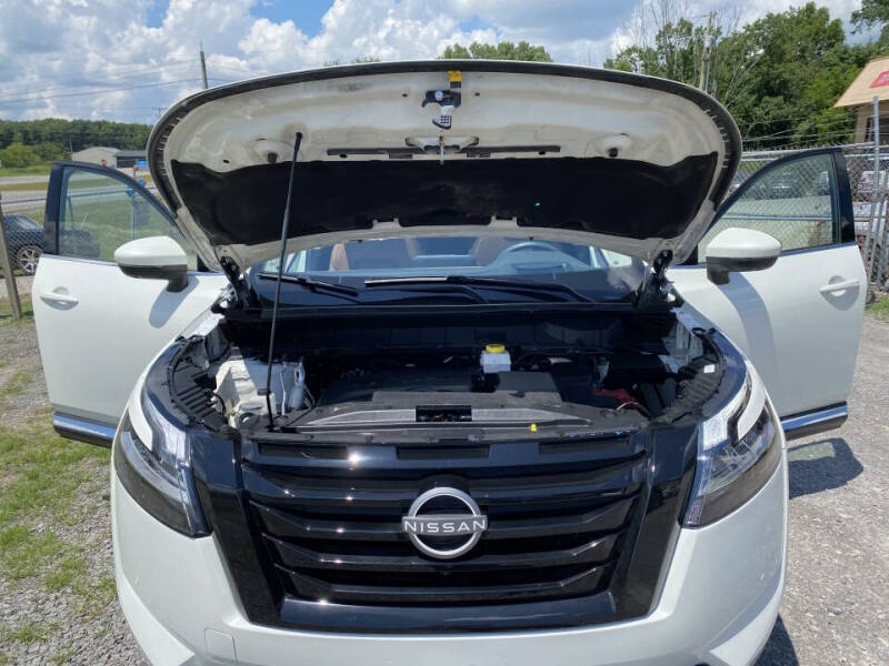 2024 Nissan Pathfinder Platinum