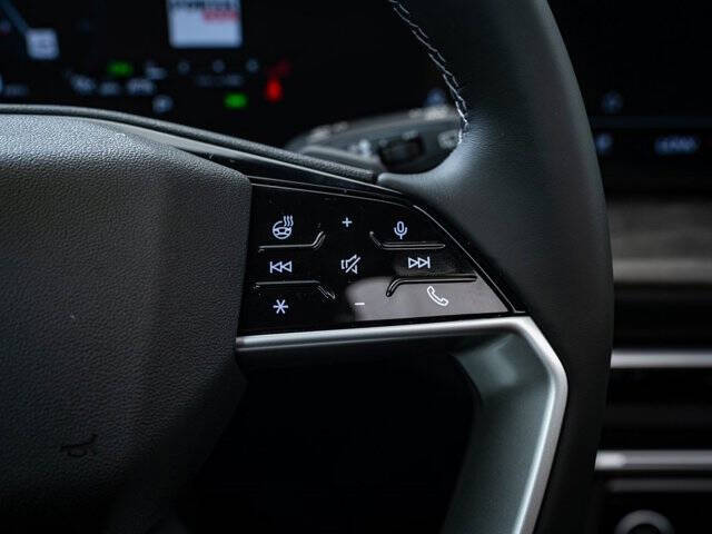 2025 Audi Q5 quattro Prestige TFSI