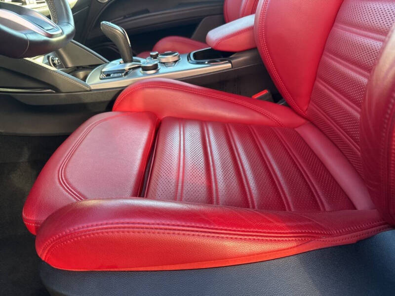 2024 Alfa Romeo Stelvio Veloce