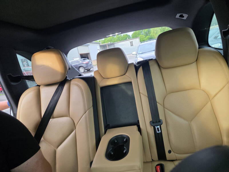 2017 Porsche Cayenne S