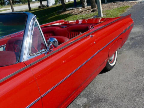 1962 Ford Thunderbird