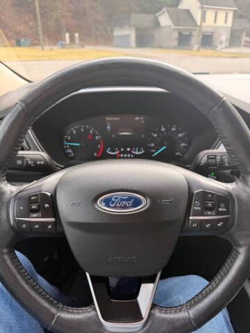 2020 Ford Escape SEL