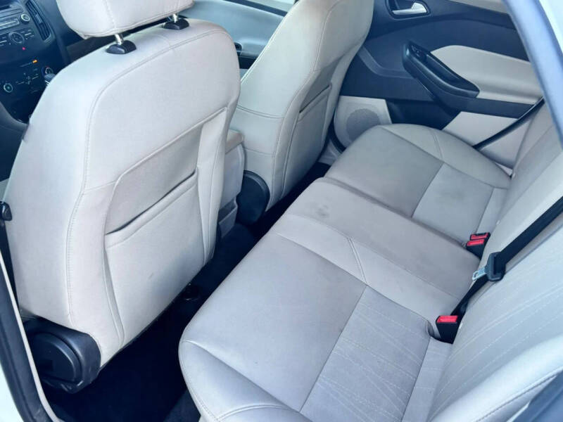 2017 Ford Focus SE