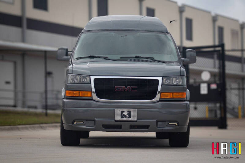 2023 GMC Savana 2500