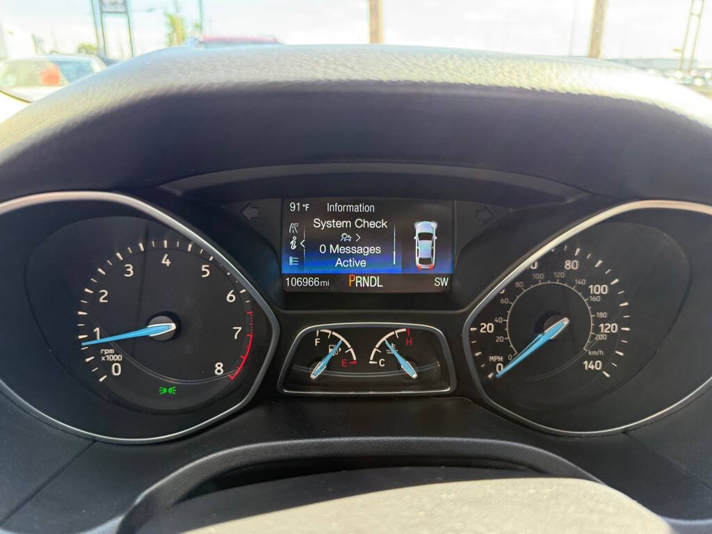 Silver 2017 Ford Focus SE SE 4dr Sedan 12