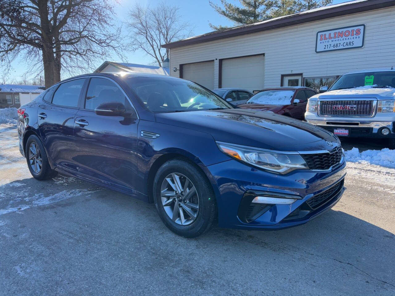 2019 Kia Optima for sale at Illinois Auto Wholesalers in Tolono, IL