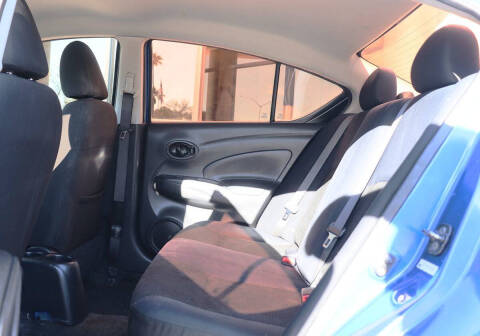 2012 Nissan Versa 1.6 SV