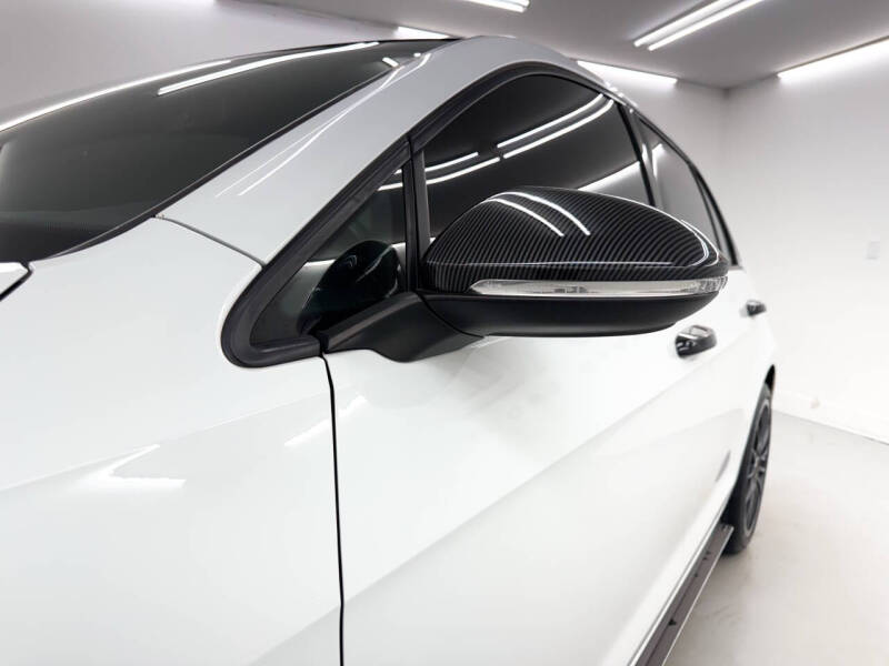 2019 Volkswagen Golf GTI SE