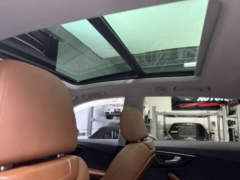 2023 Audi Q8 quattro Premium 55 TFSI