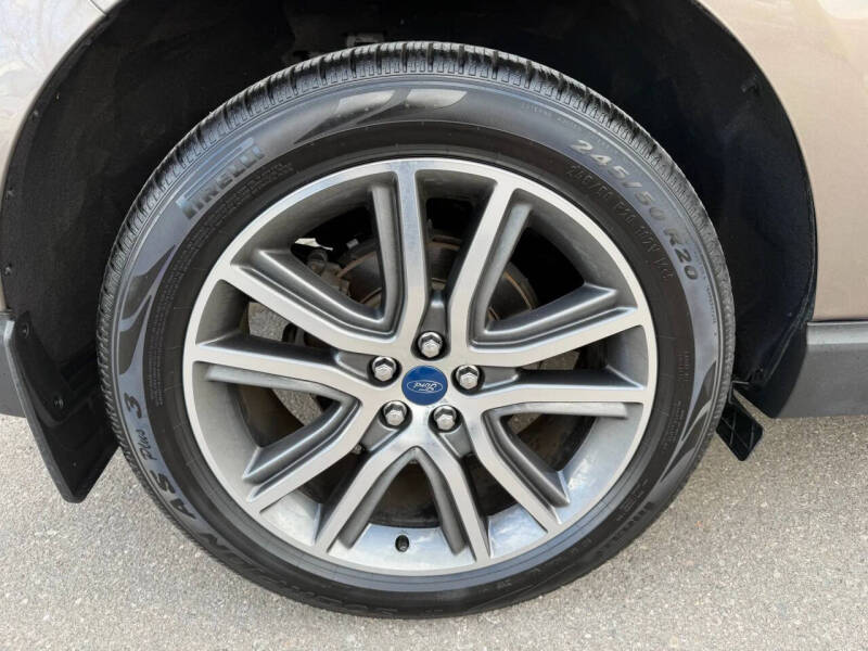 2019 Ford Edge Titanium