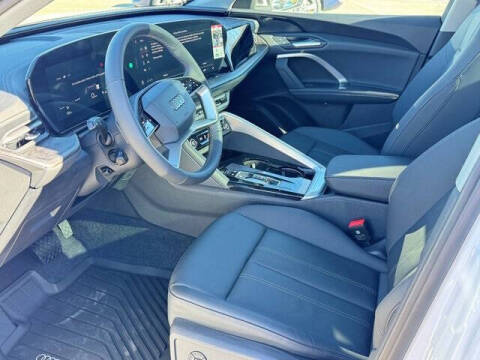 2025 Audi Q5 quattro Premium TFSI