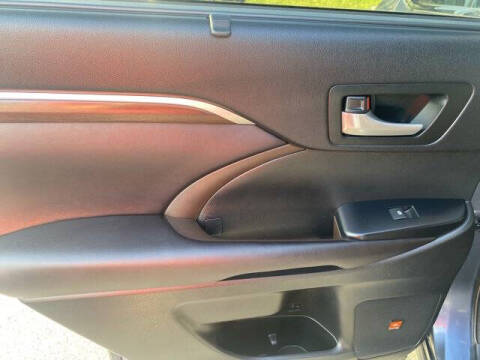 2016 Toyota Highlander