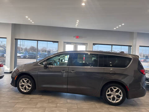 2018 Chrysler Pacifica Touring Plus