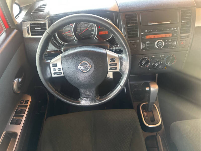 2012 Nissan Versa 1.8 S