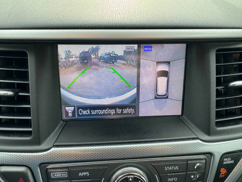 2018 Nissan Pathfinder SL