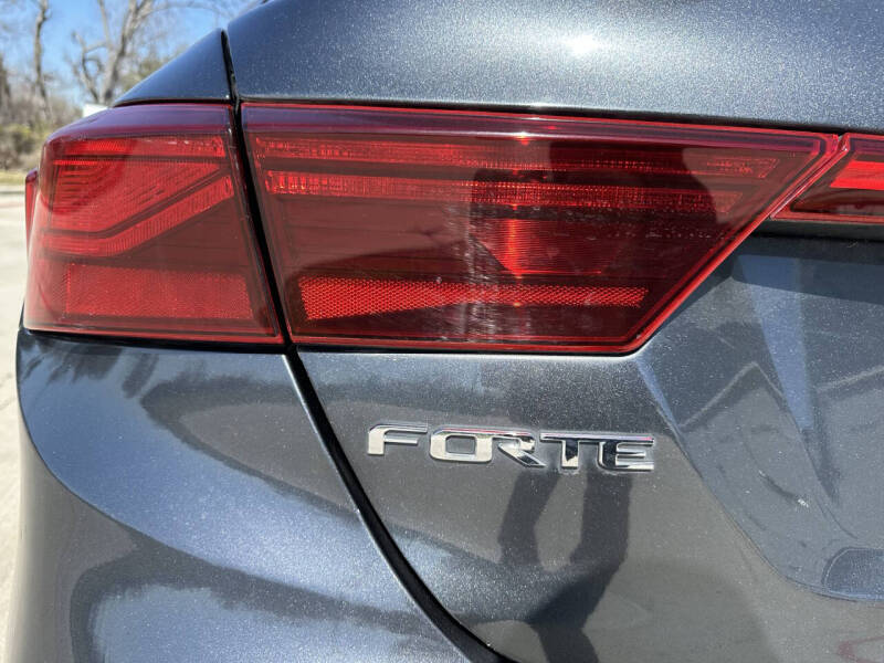2020 Kia Forte FE