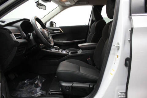 2022 Mitsubishi Outlander ES