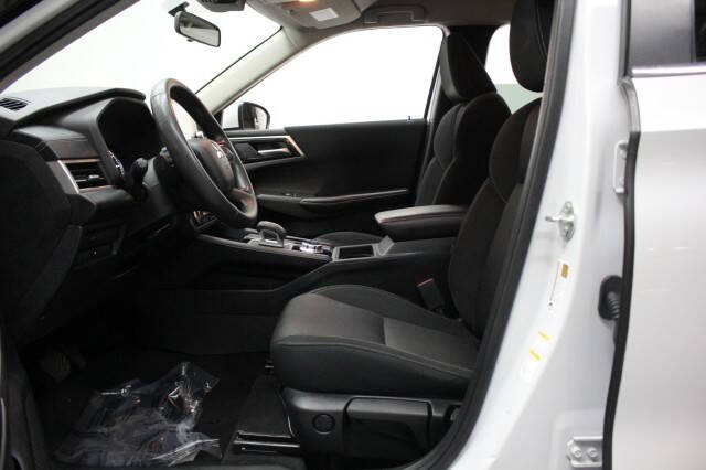 2022 Mitsubishi Outlander ES