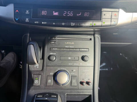 2017 Lexus CT 200h