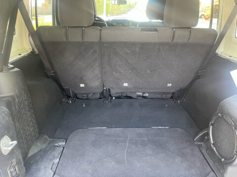 2012 Jeep Wrangler Unlimited Sahara