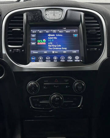 2018 Chrysler 300 Limited