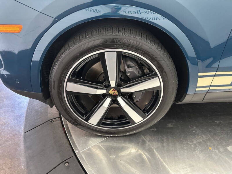 2024 Porsche Cayenne Coupe