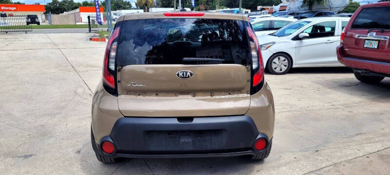 2016 Kia Soul null photo 6