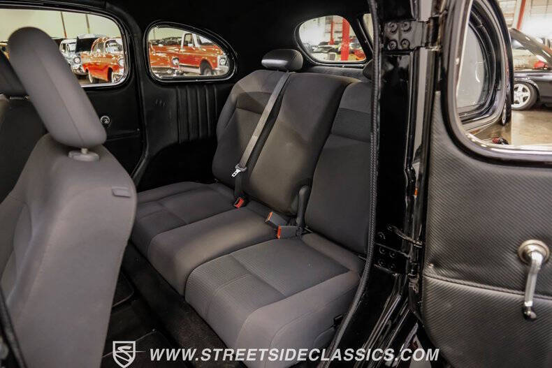 1937 Chrysler Desoto
