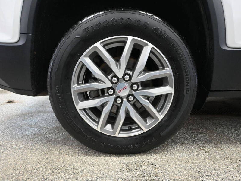 2017 GMC Acadia SLE-2