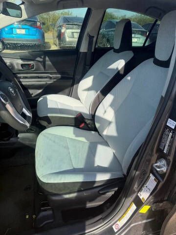 2017 Toyota Prius c Two