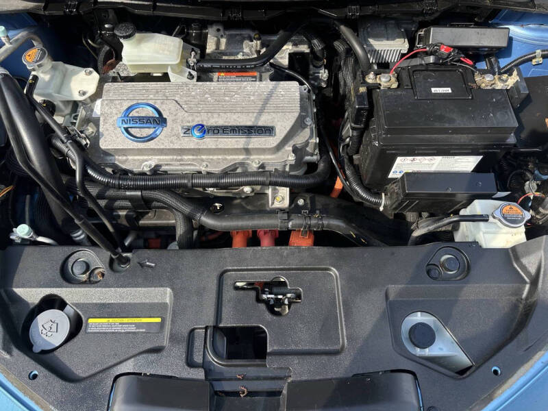 2012 Nissan LEAF SL
