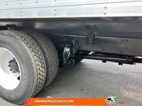 2019 Freightliner M2 106