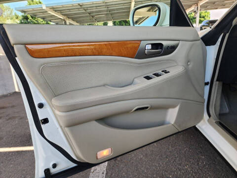 2003 Infiniti M45
