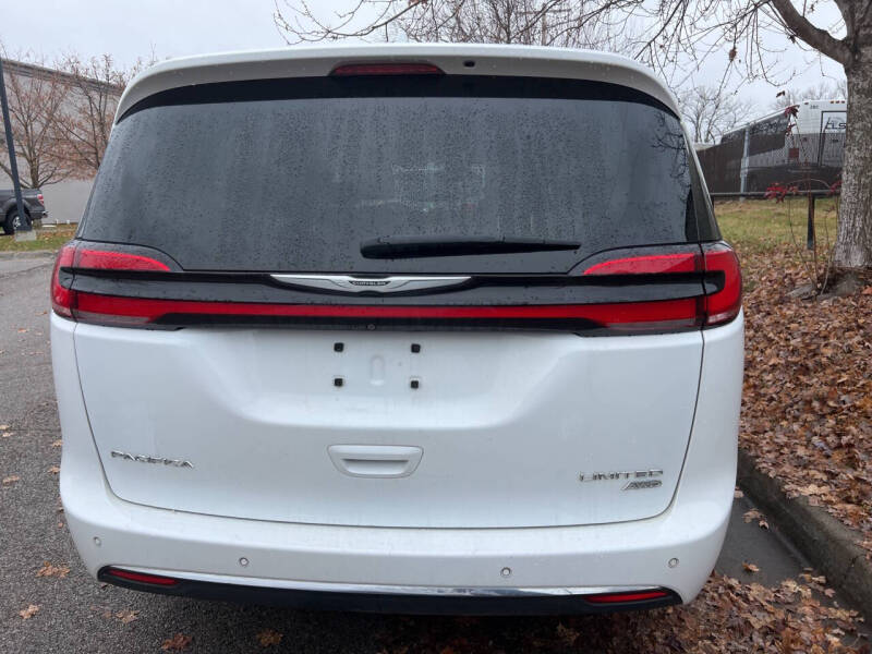 2022 Chrysler Pacifica Limited