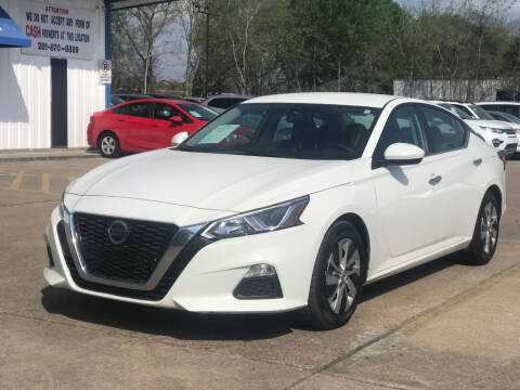 2020 Nissan Altima for sale at Discount Auto Company in Houston TX