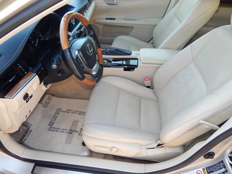 2013 Lexus ES 300h