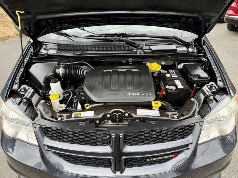 2013 Dodge Grand Caravan R/T