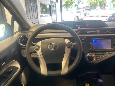 2013 Toyota Prius c Three