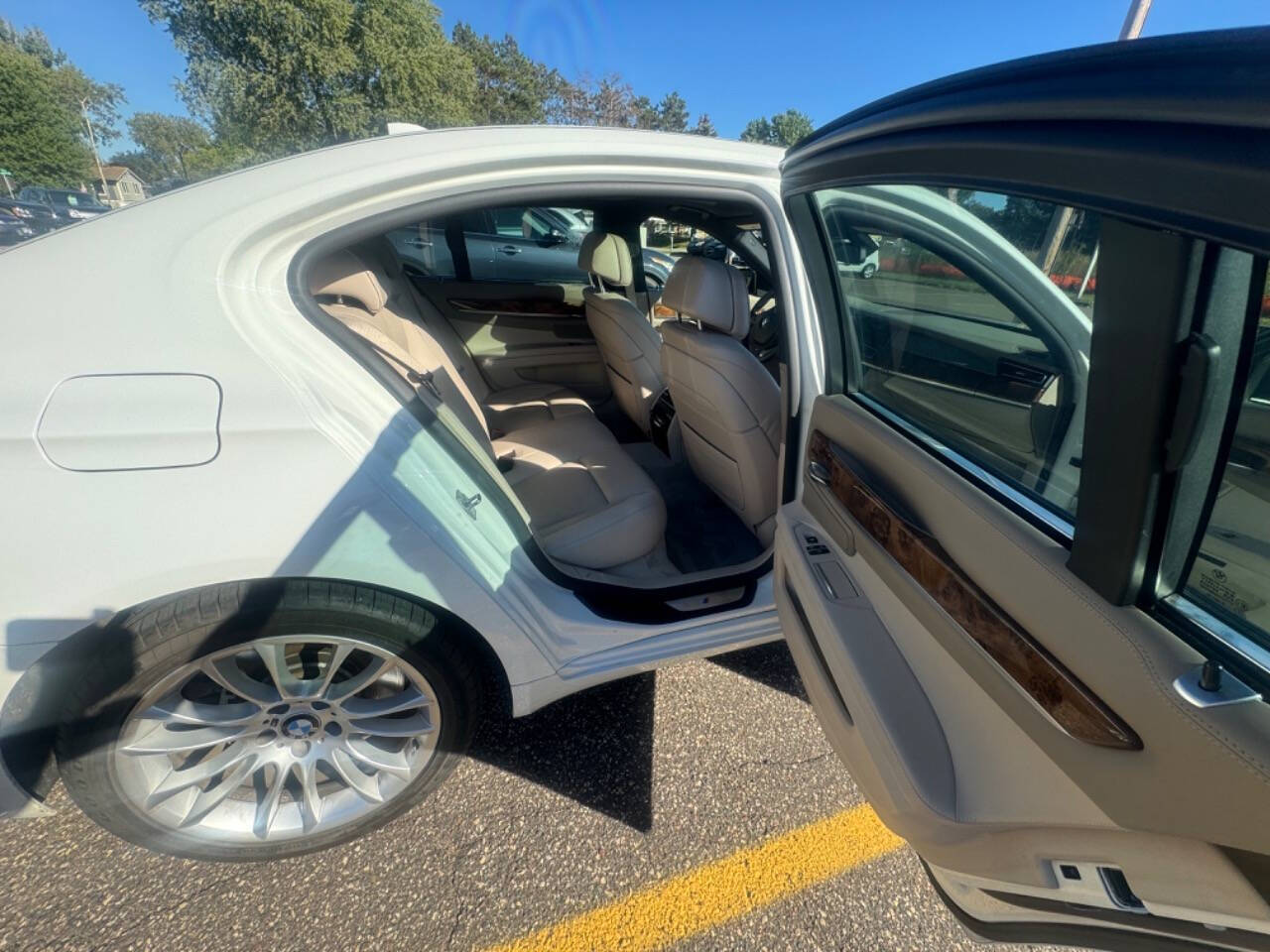 2013 BMW 7 Series for sale at LUXURY IMPORTS AUTO SALES INC in Ham Lake, MN