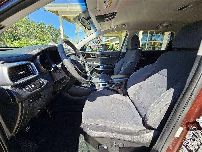 2019 Kia Sorento LX V6