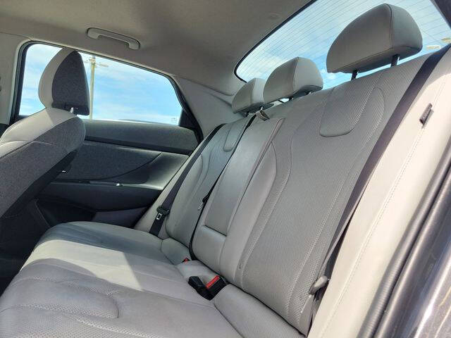 2024 Hyundai Elantra Limited