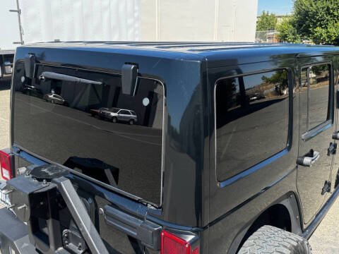 2012 Jeep Wrangler Unlimited Sahara