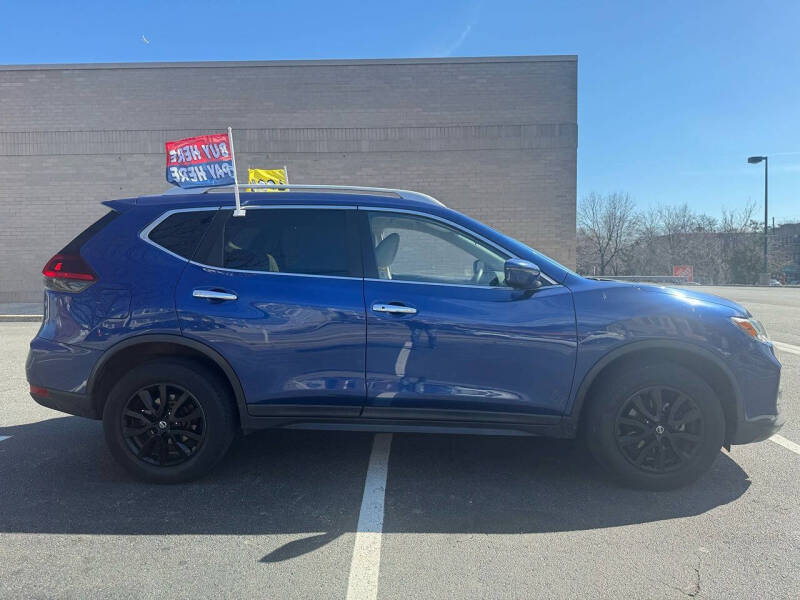 2020 Nissan Rogue SV