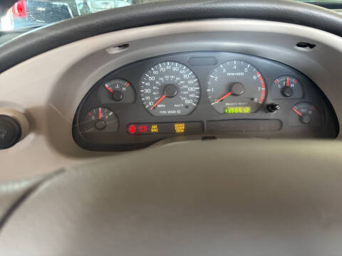2002 Ford Mustang GT Deluxe