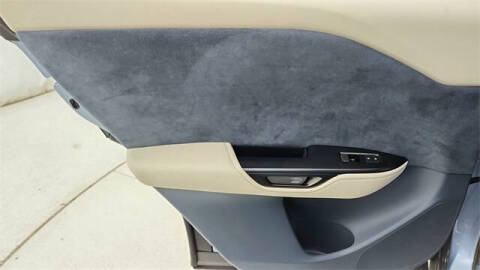 2023 Lexus RZ 450e Luxury