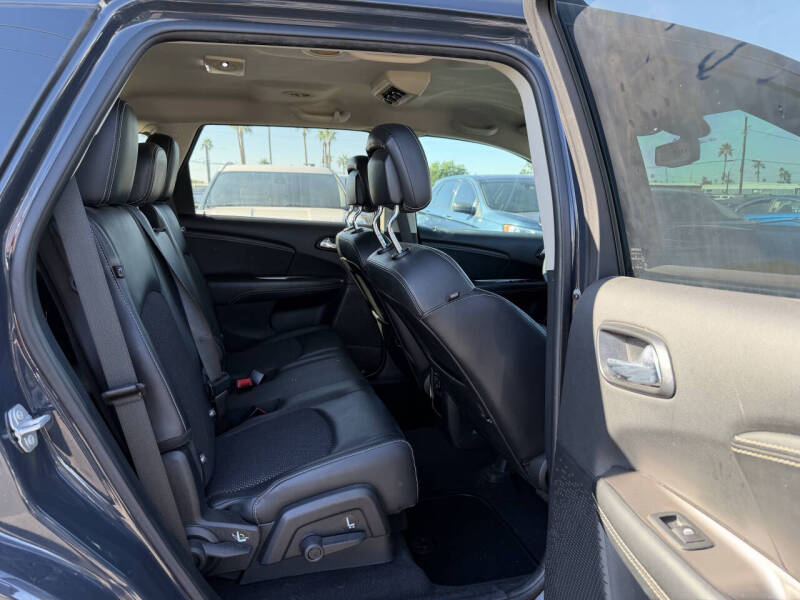 2018 Dodge Journey Crossroad