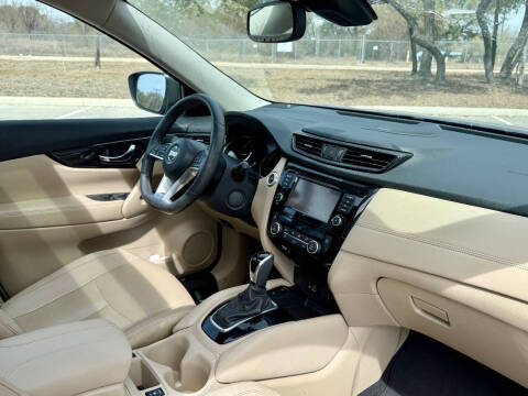 2020 Nissan Rogue SL