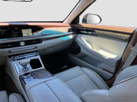 2020 Genesis G90