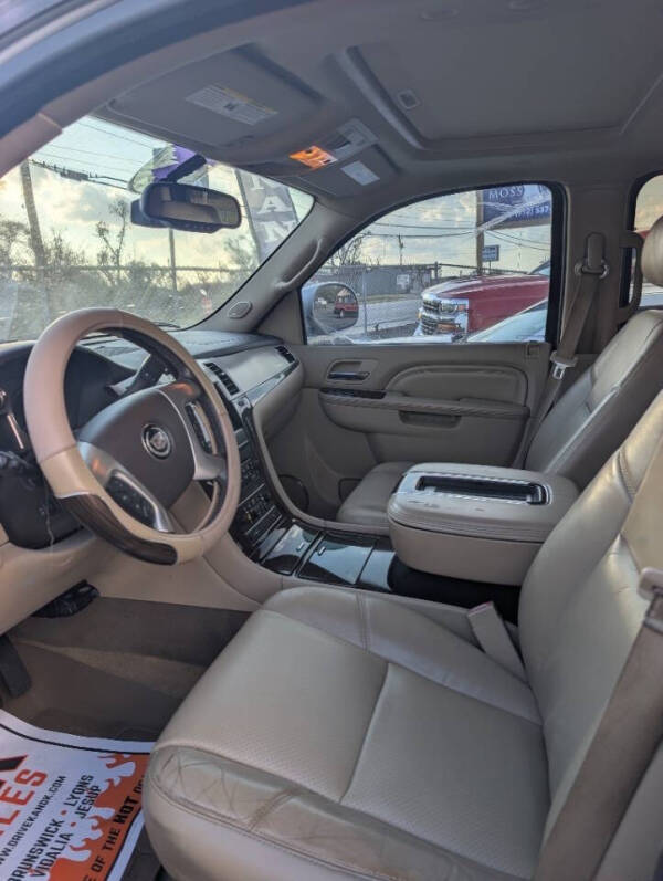 2013 Cadillac Escalade ESV Premium