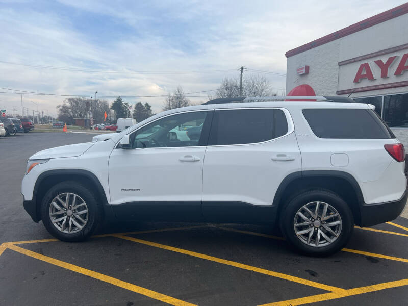 2017 GMC Acadia SLE-2